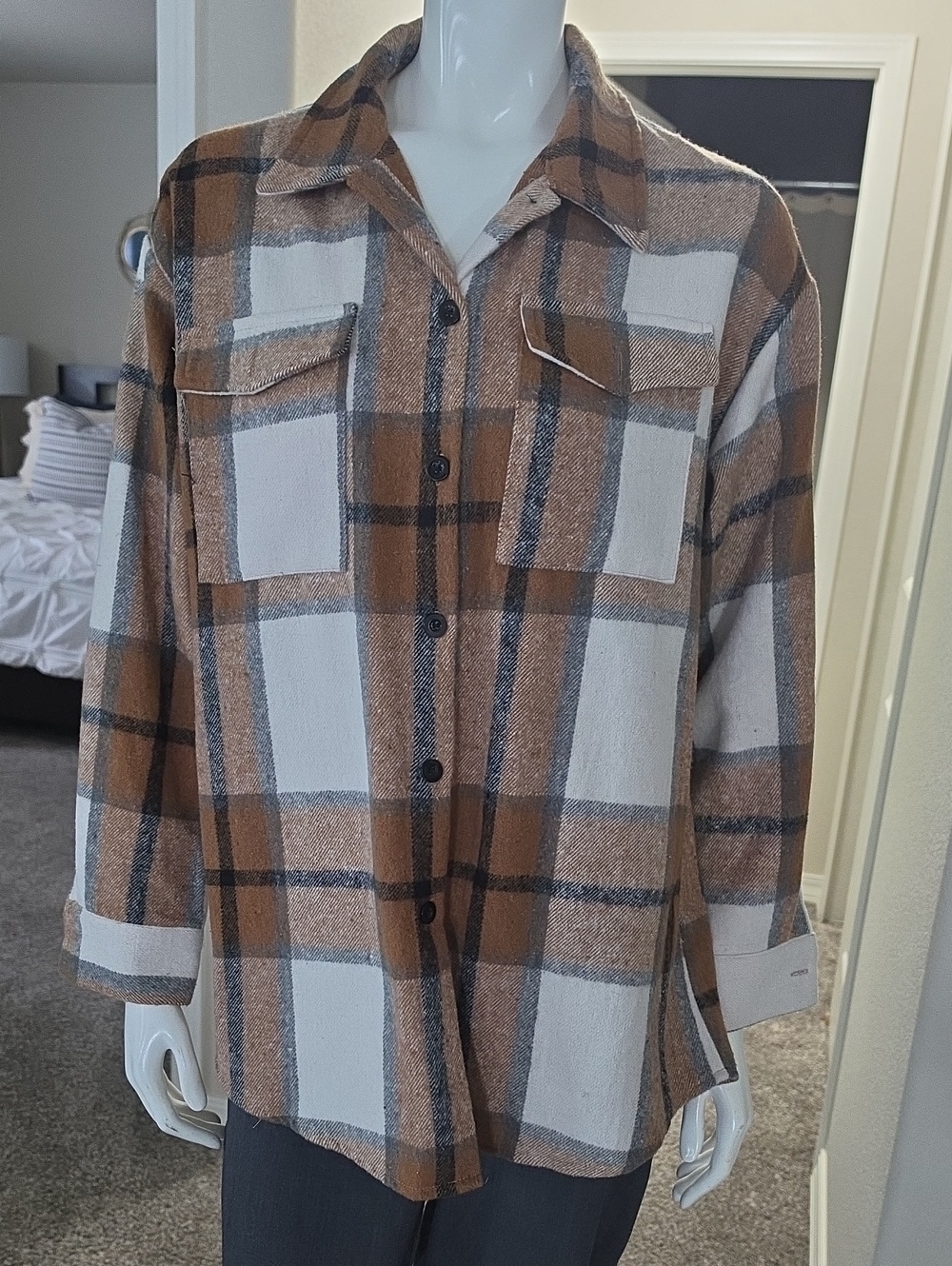 Women's Brown Plaid Button-Down Shirt Jacket